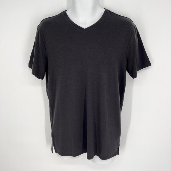 Cuts Clothing Mens NEW Split-Hem V-Neck Signature Fit Tee T-Shirt Sz L Black - Picture 1 of 7